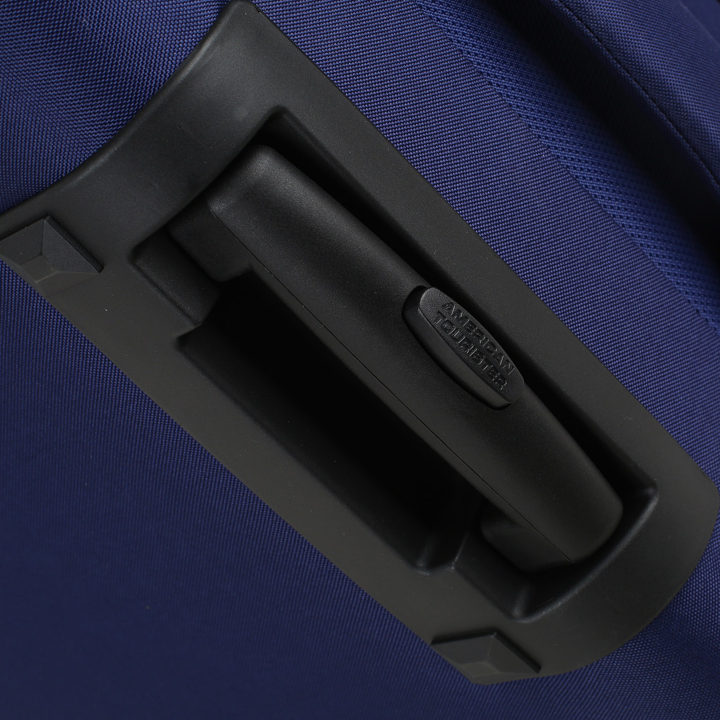 Чемодан большой L тканевый с кодовым замком American Tourister Holiday Heat