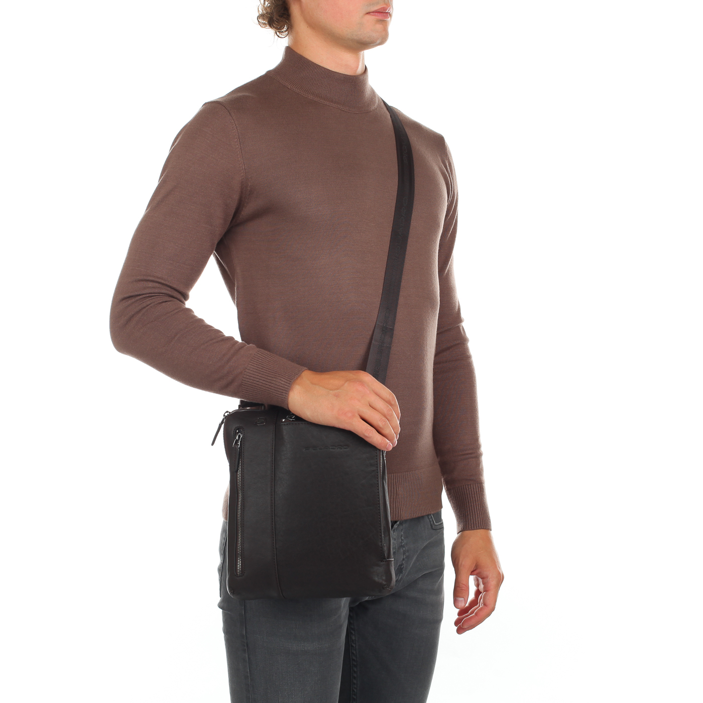 Мужская кожаная сумка через плечо Piquadro Black square