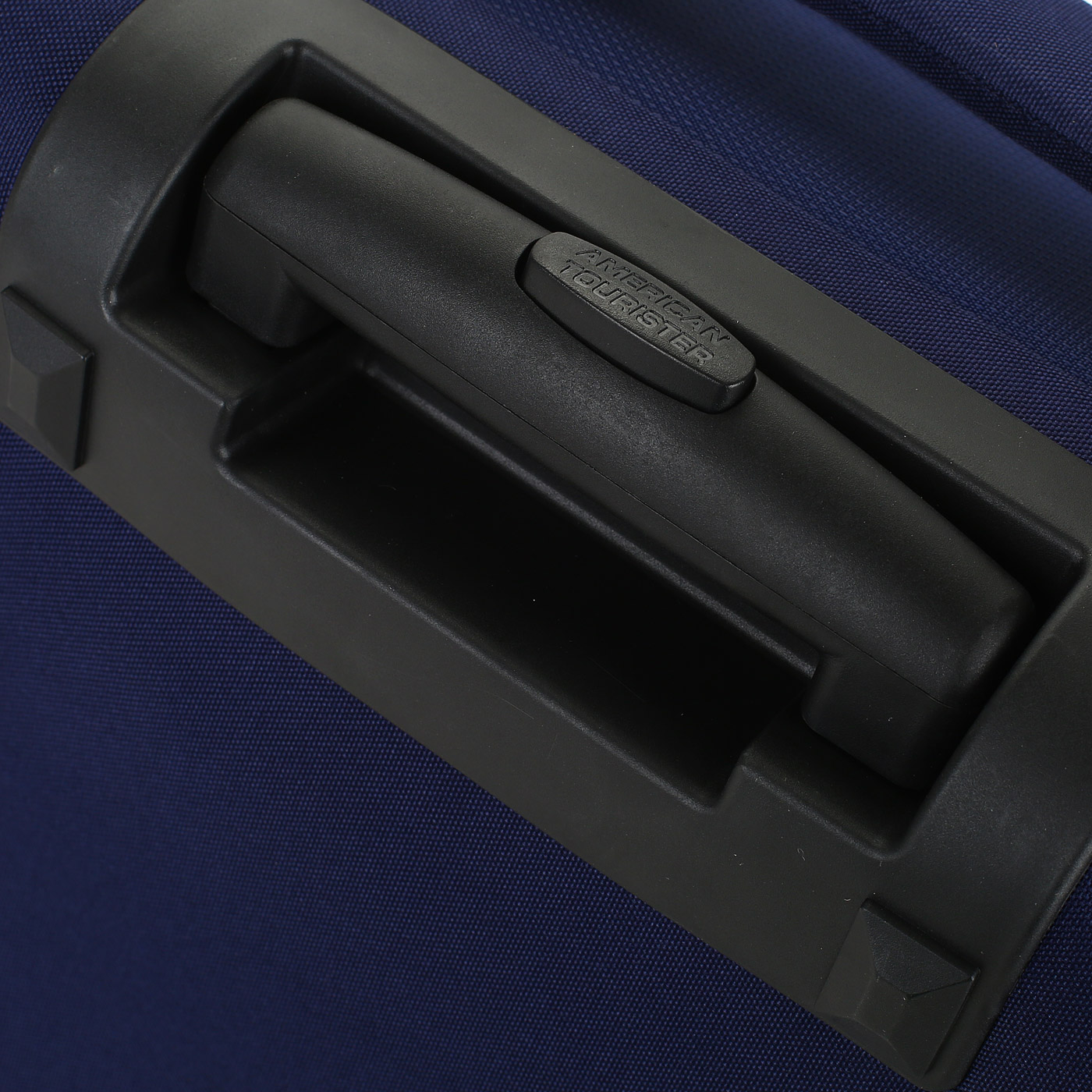 Чемодан для ручной клади тканевый с кодовым замком American Tourister Holiday Heat