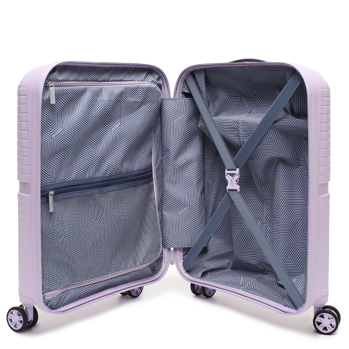 Чемодан на колесах American Tourister Airconic
