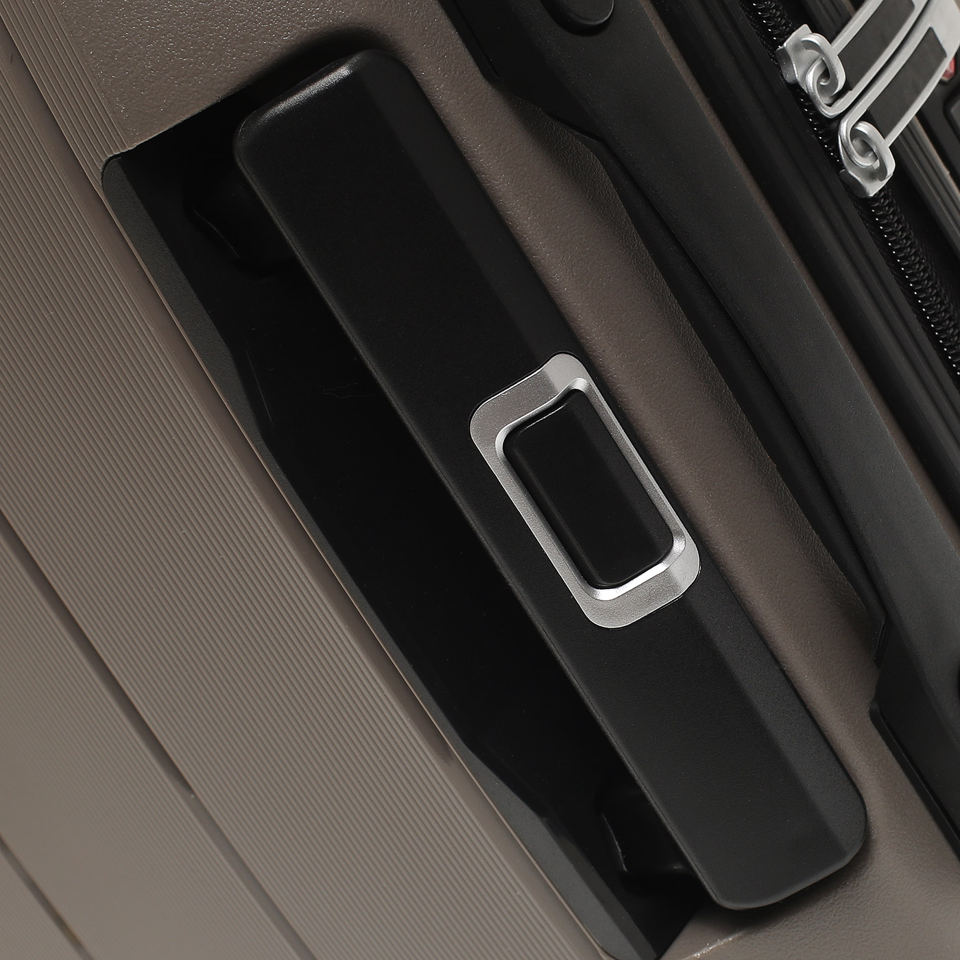 Чемодан маленький S из полипропилена Sun Voyage Elite