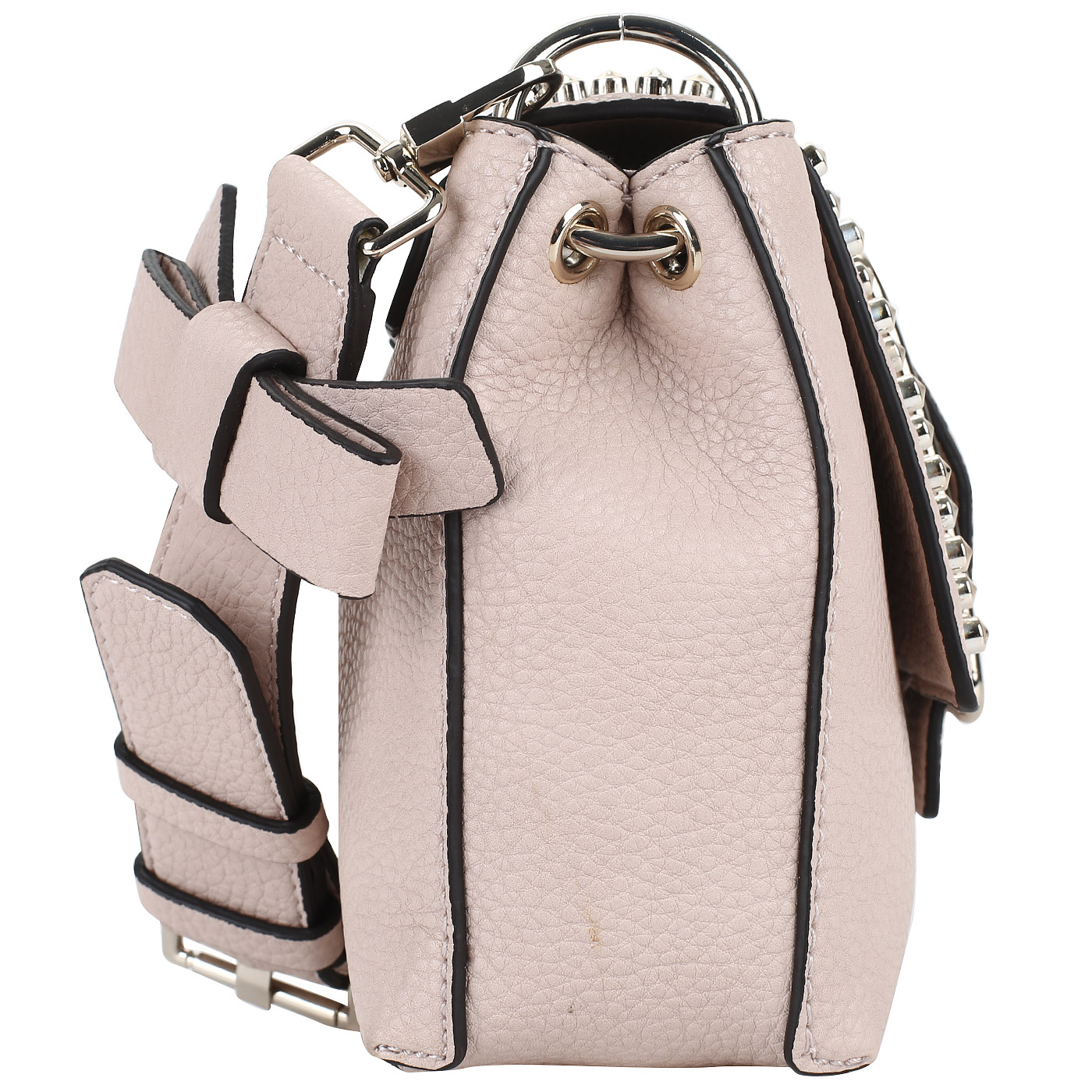 Сумка с клепками Guess Caroline