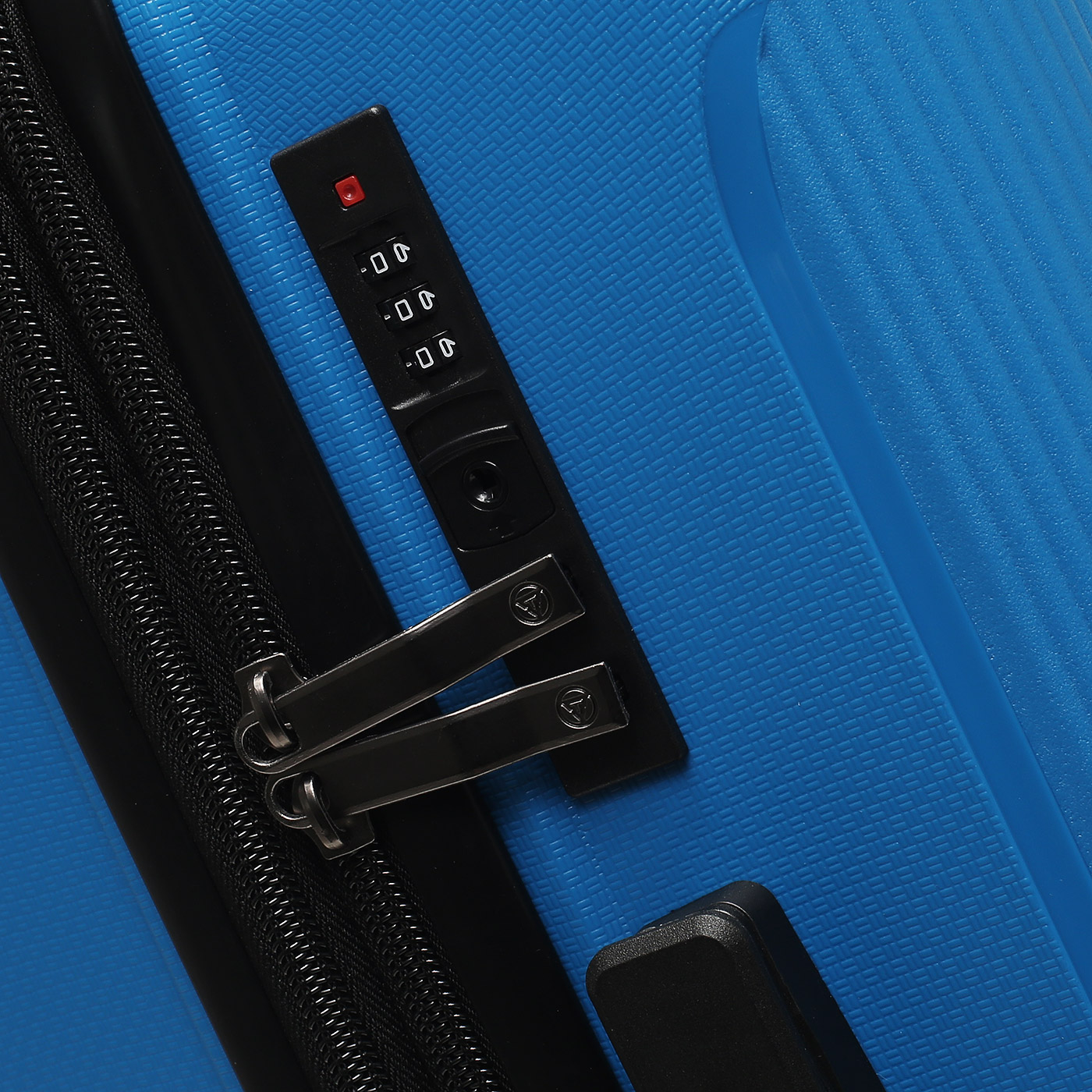 Чемодан средний M из полипропилена Torber 