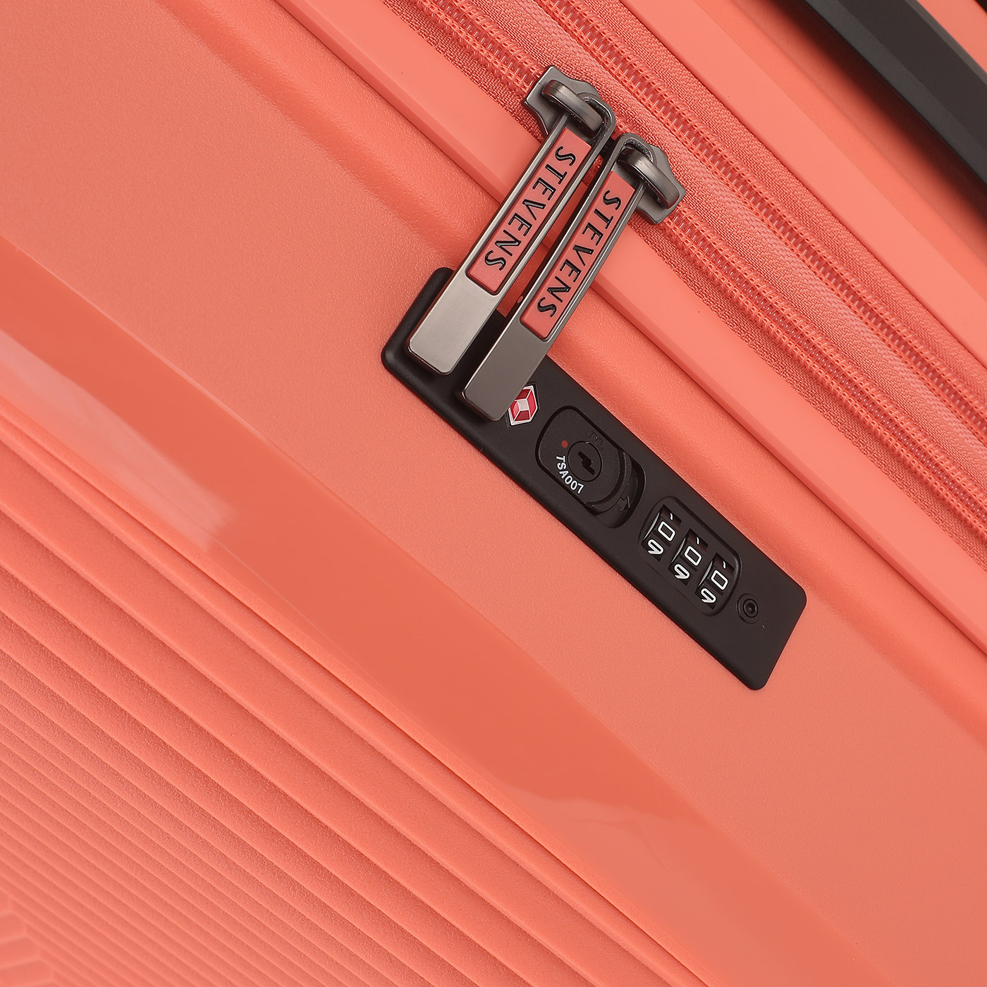 Чемодан большой L из полипропилена с кодовым замком Stevens Breeze