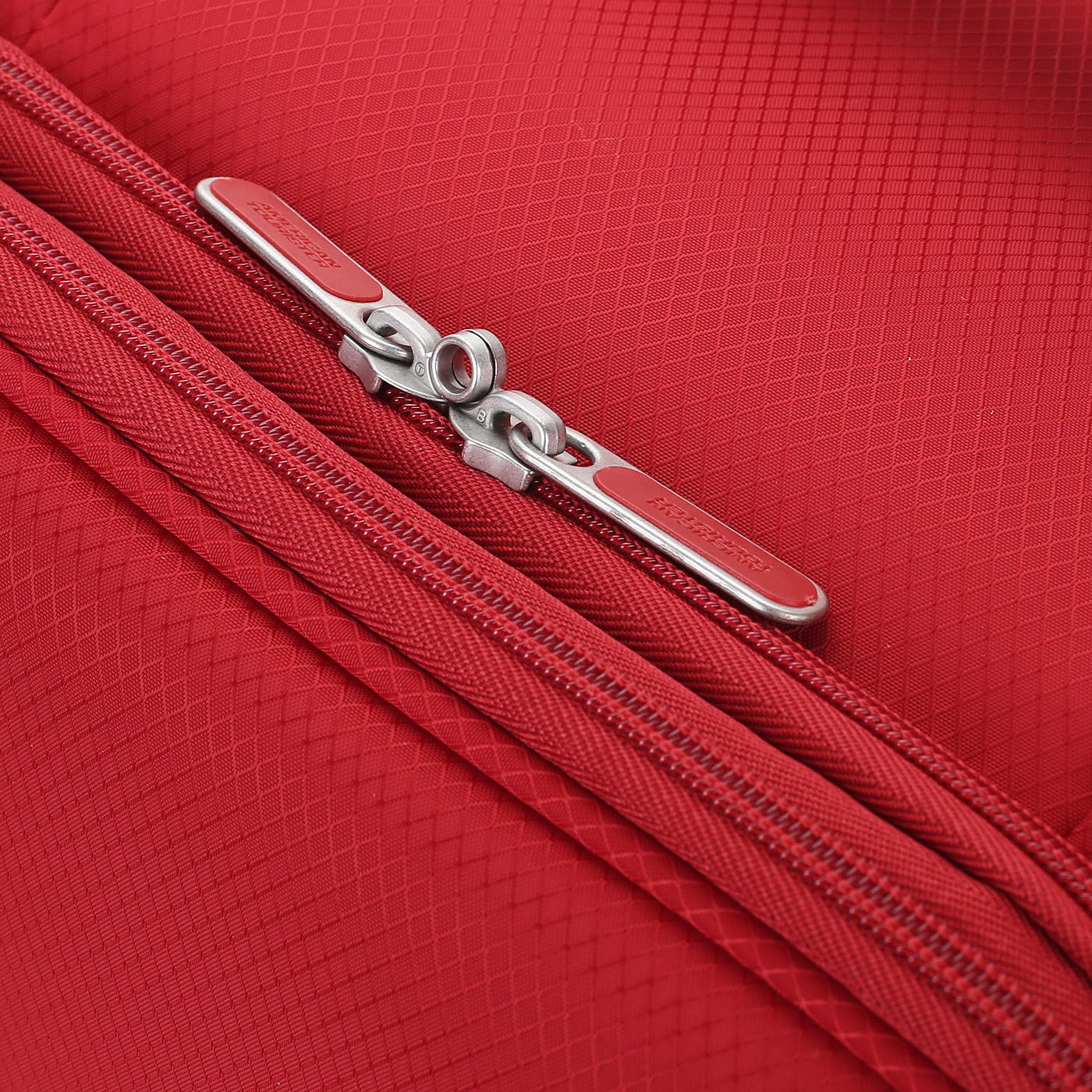 Чемодан маленький S тканевый American Tourister Litewing