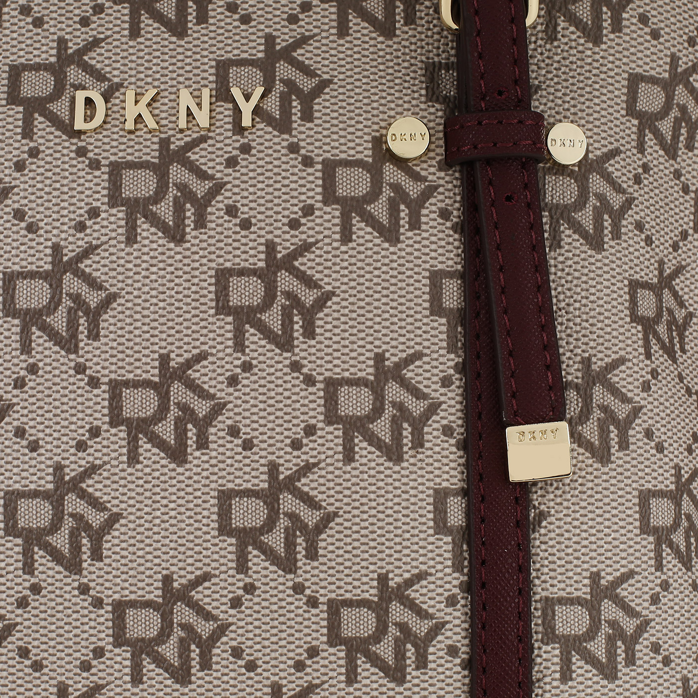 Сумка с логотипом бренда DKNY Bo