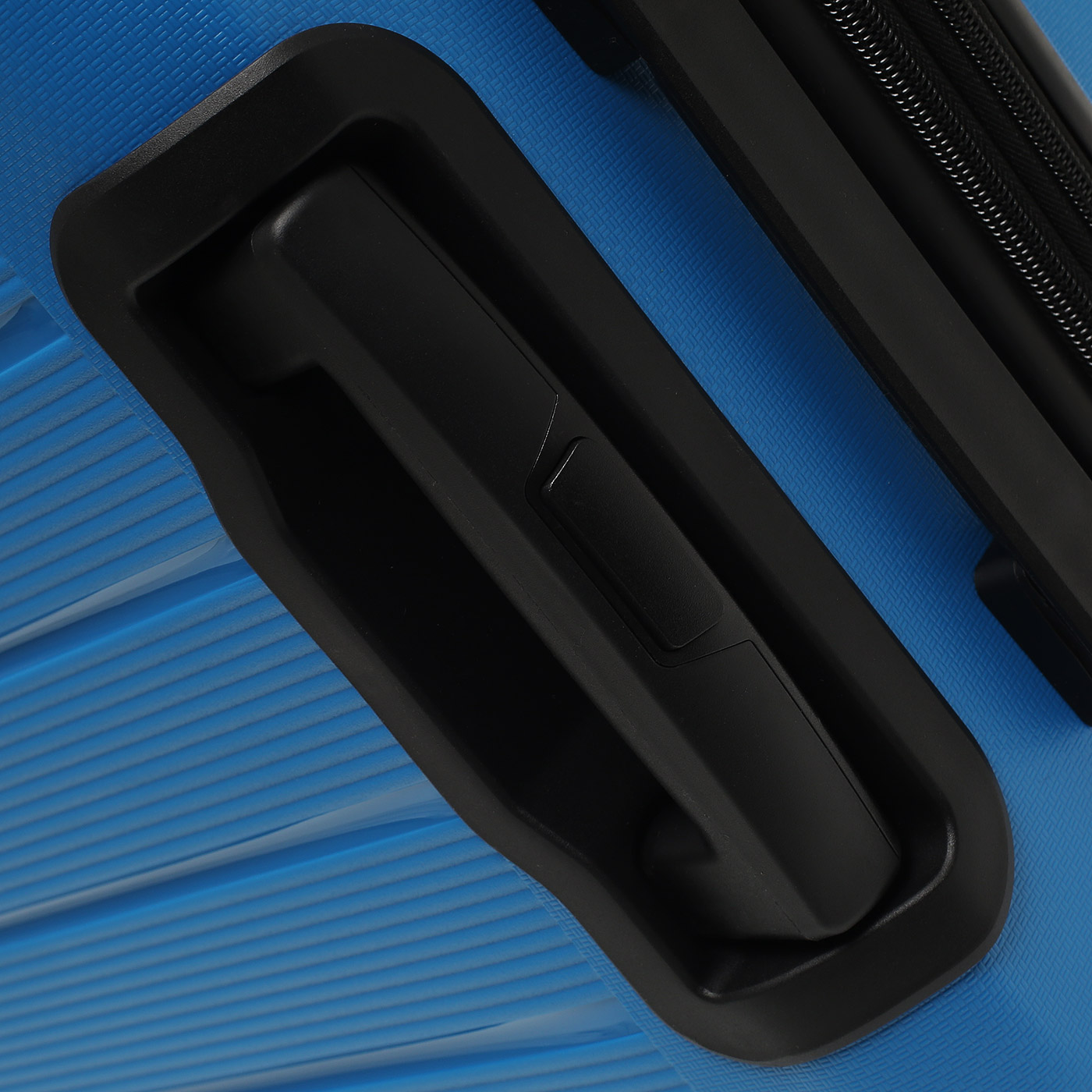 Чемодан средний M из полипропилена Torber 