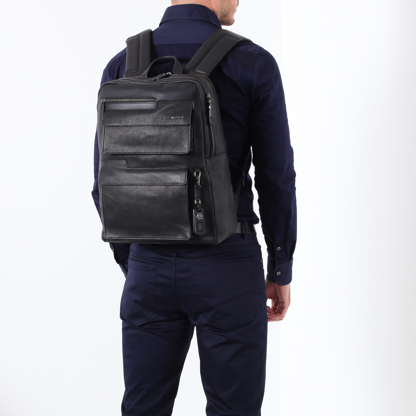 Кожаный рюкзак с двумя отделами Piquadro Vostok