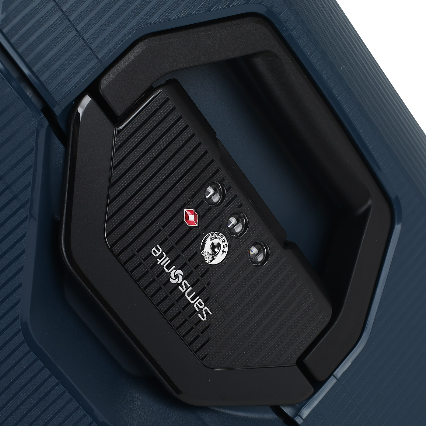 Чемодан средний M из полипропилена с кодовым замком Samsonite Magnum ECO